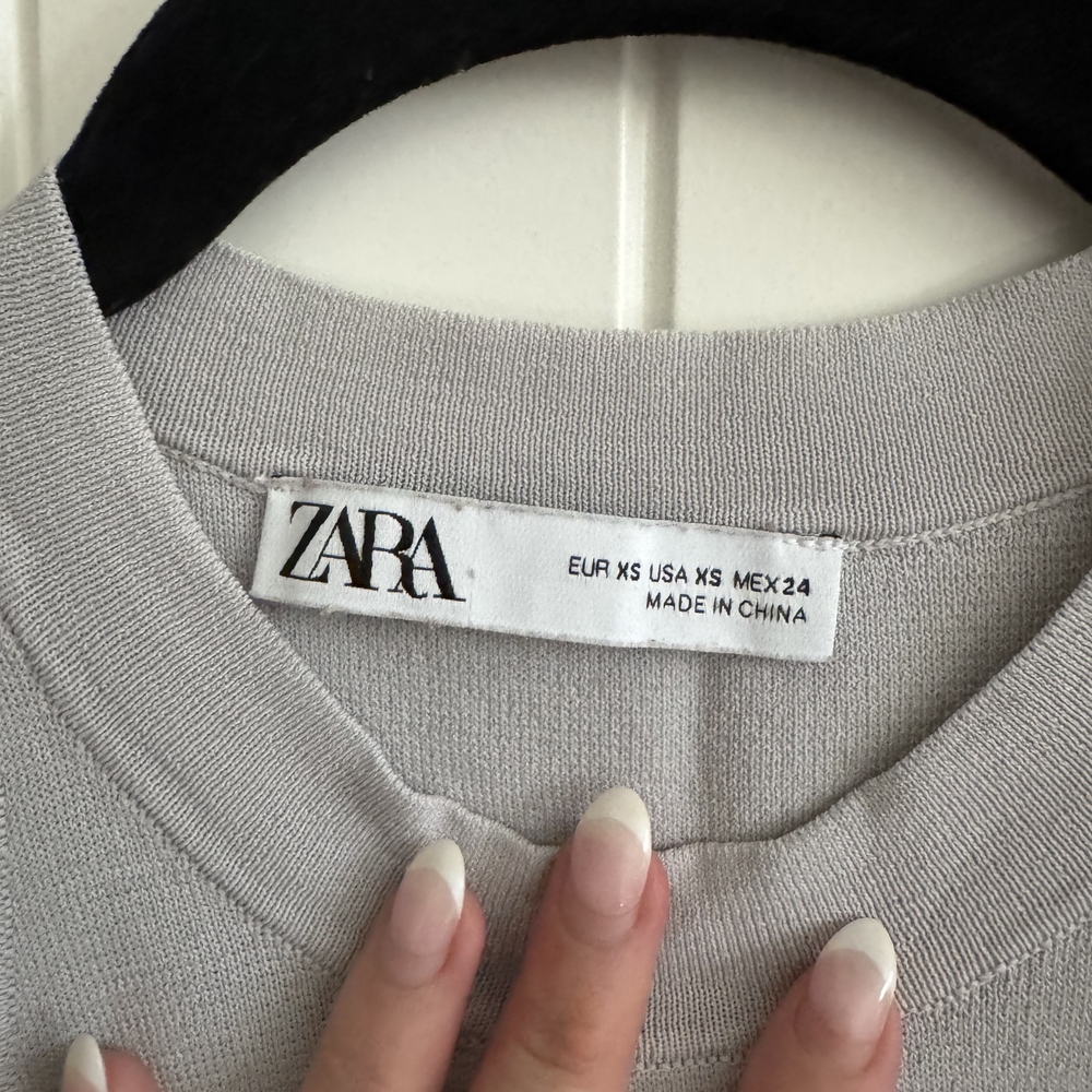 Zara Light Gray Ribbed Tank Top - Picture 3 of 3